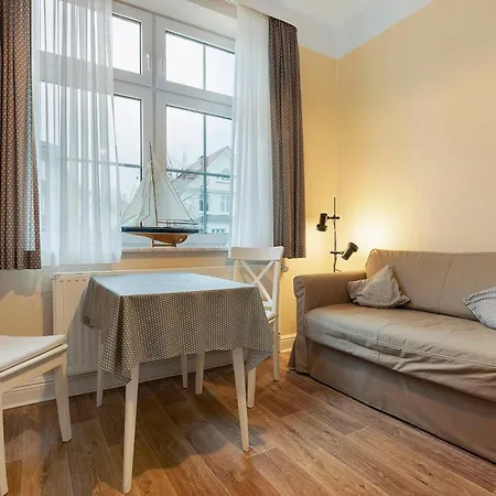 Haus Margarete Christel Winkelmann 펜션 쿡스하펜